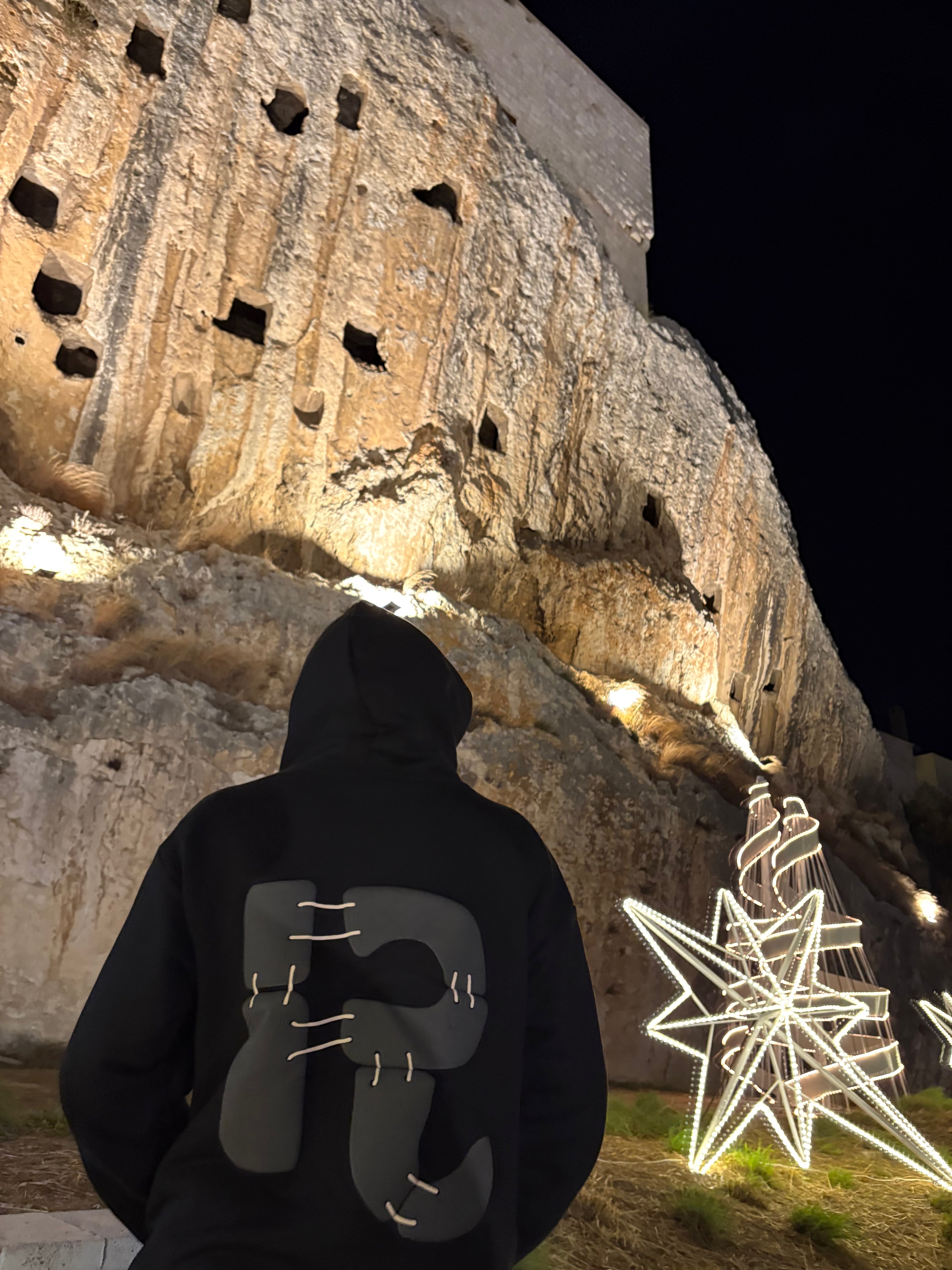 Hoodie Black 001 Release